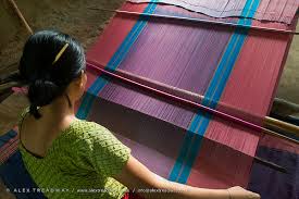 Manufacturers Exporters and Wholesale Suppliers of Handloom Cloths 1 KOLKATA West Bengal